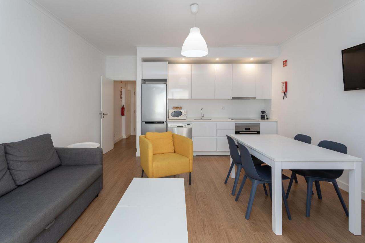 Al - Apartamentos Vista Mar Quarteira Exteriör bild