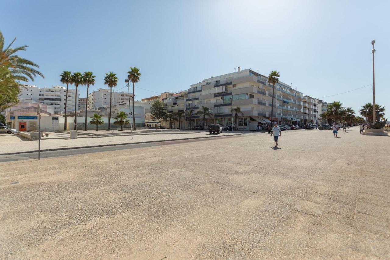 Al - Apartamentos Vista Mar Quarteira Exteriör bild